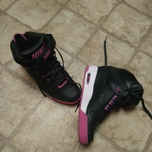 Nike Air Revolution Sky Hi sz9
